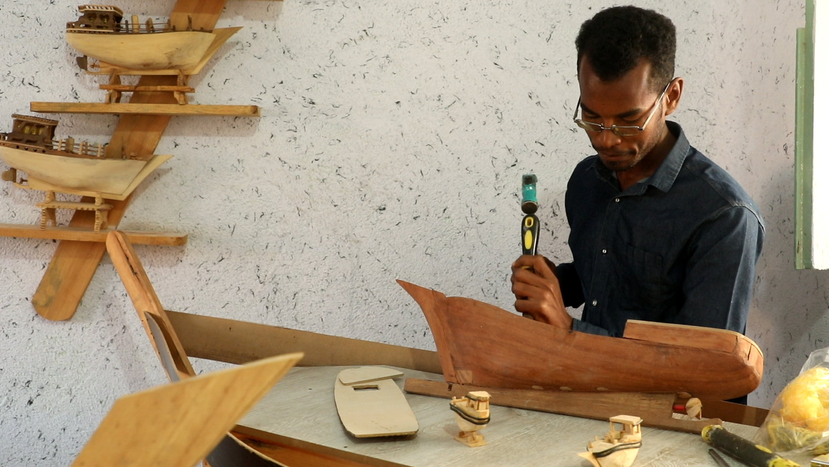 Barakat Foundation Embarks on Empowerment of People in Hormuz Island 