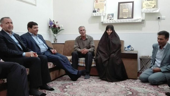 President of EIKO Paid a Visit to Families of Martyrs Amir-Hasani and Najafi 