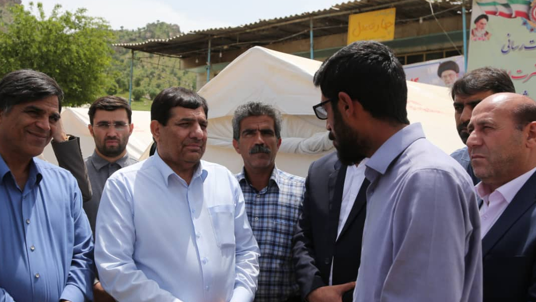 مبادرات لجنة تنفیذ أمر سماحة الامام (ره) في المناطق المنكوبة بالفیضانات