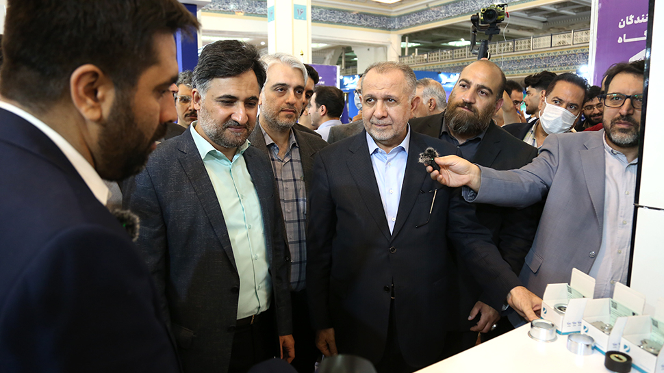 گزارش تصویری حضور بنیاد برکت در نمایشگاه آبادیران